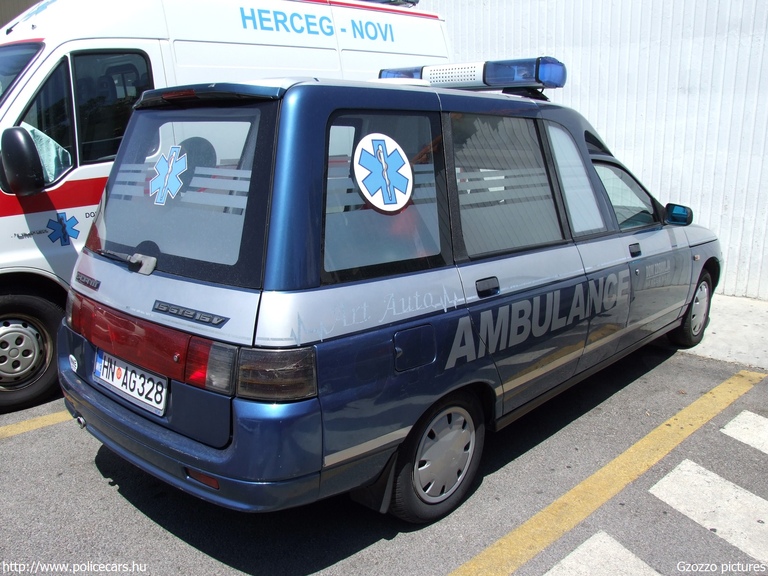 Lada VAZ 2111, Herceg Novi, fotó: Gzozzo pictures
Keywords: montenegrói Montenegró mentő mentőautó crna gora