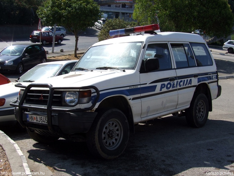 Mitsubishi Pajero, fotó: Gzozzo pictures
Keywords: montenegrói Montenegró rendőr rendőrség rendőrautó crna gora