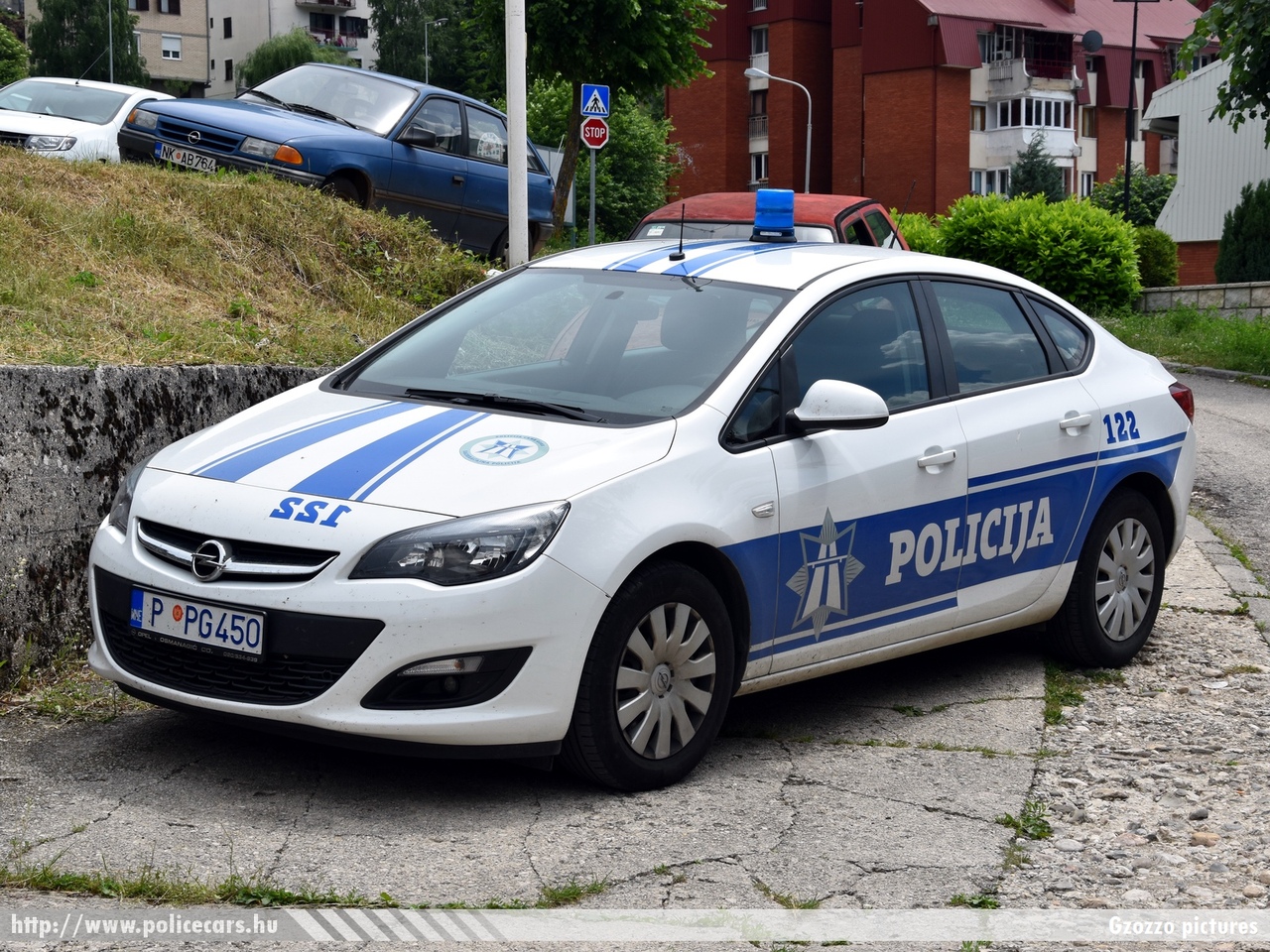 Opel Astra J, fotó: Gzozzo pictures
Keywords: rendőr rendőrautó rendőrség montenegrói Montenegró Crna Gora police policecar