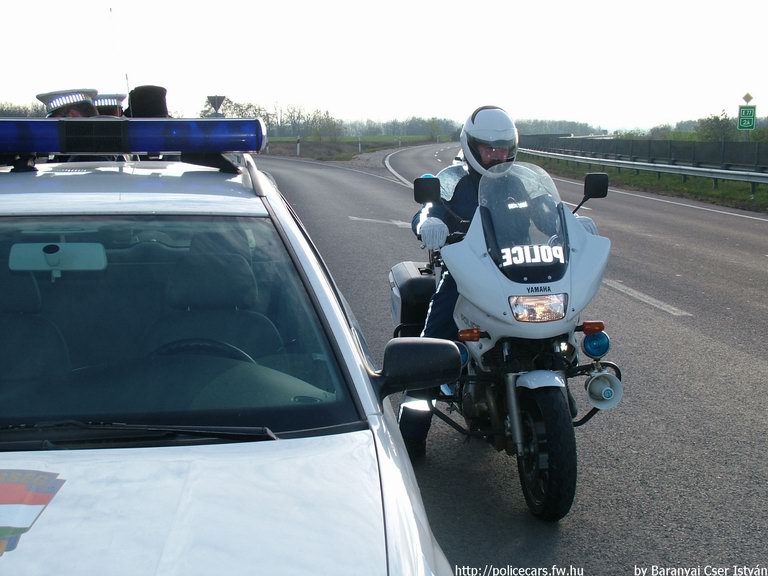 Yamaha, fotó: Baranyai Cser István
Keywords: magyar magyarország rendőr rendőrmotor rendőrség