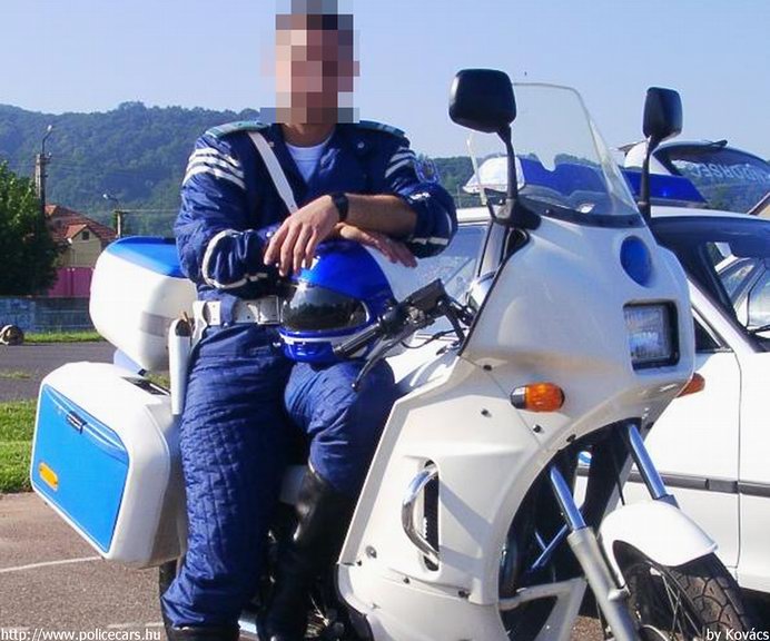 Yamaha SR-250, fotó: Kovács
Keywords: magyar magyarország rendőr rendőrmotor rendőrség