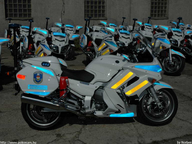 Yamaha FJR 1300 A, fotó: Norbee
Keywords: magyar magyarország rendőr rendőrmotor rendőrség