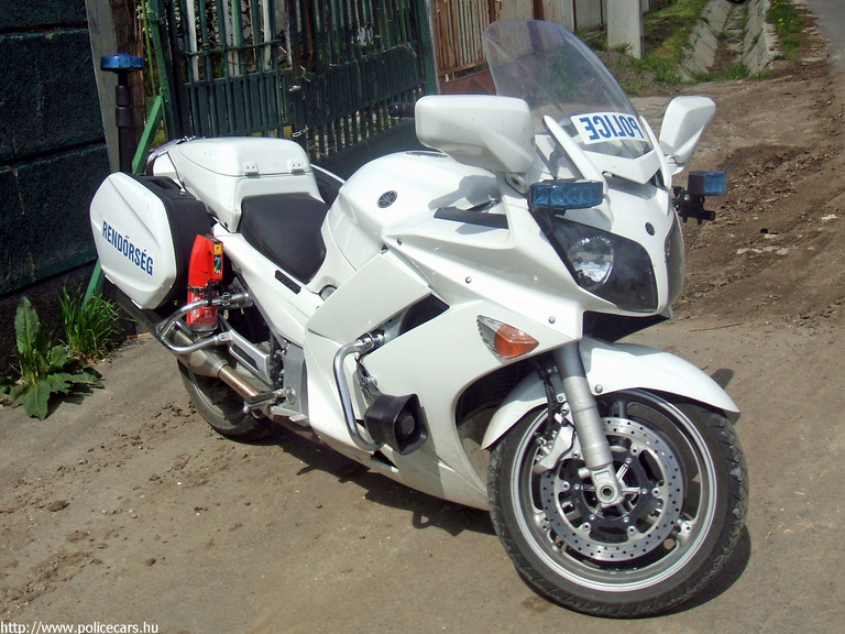 Yamaha FJR 1300
Keywords: magyar magyarország rendőr rendőrmotor rendőrség