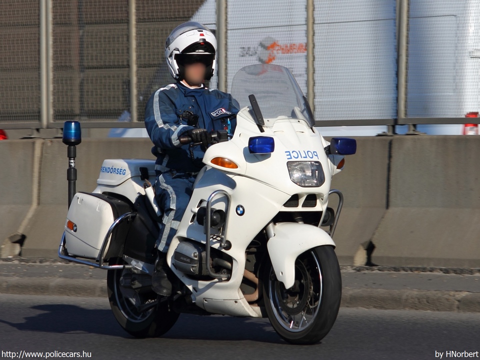 BMW R850RT, fotó: HNorbert
Keywords: rendőr rendőrmotor rendőrség magyar Magyarország police Hungary hungarian