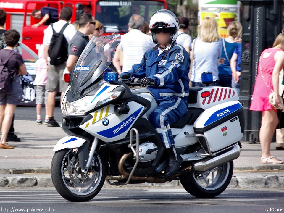 BMW R900RT-P, fotó: PChris
Keywords: rendőr rendőrmotor rendőrség magyar Magyarország police Hungary hungarian