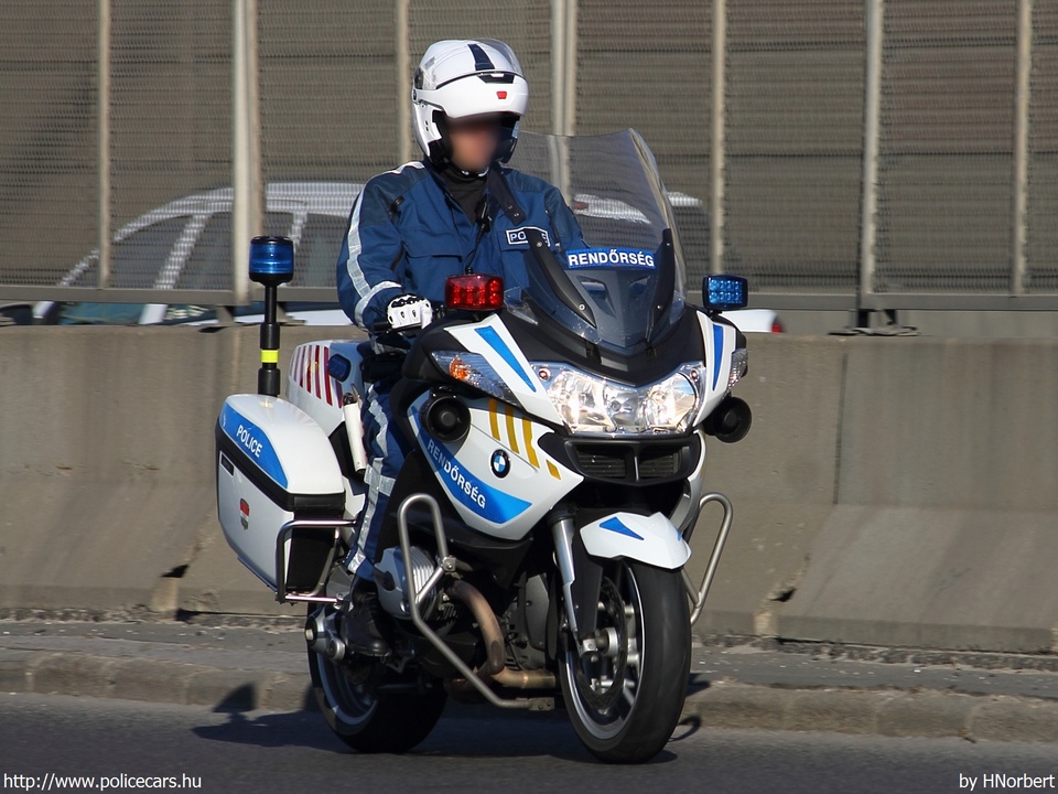 BMW R900RT-P, fotó: HNorbert
Keywords: rendőr rendőrmotor rendőrség magyar Magyarország police Hungary hungarian