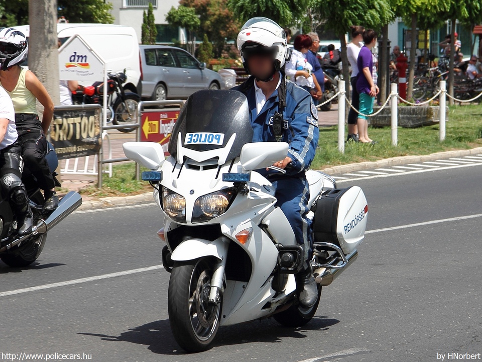 Yamaha, fotó: HNorbert
Keywords: motor rendőr rendőrmotor rendőrség magyar Magyarország police Hungary hungarian