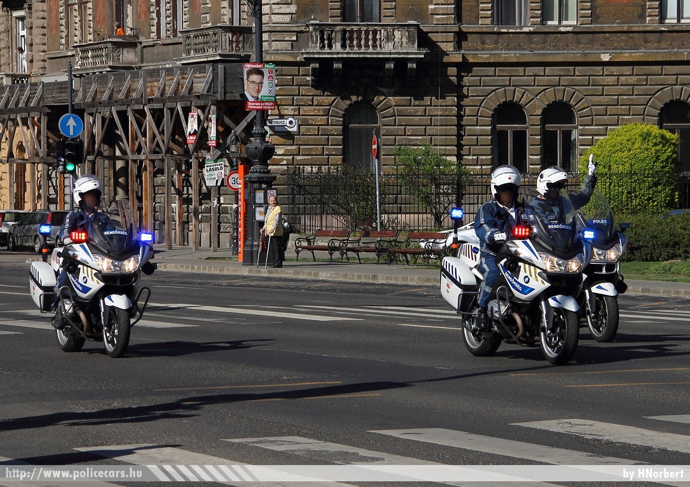 BMW R1200RT, fotó: HNorbert
Keywords: motor rendőr rendőrmotor rendőrség magyar Magyarország police Hungary hungarian policebike policemotorcycle