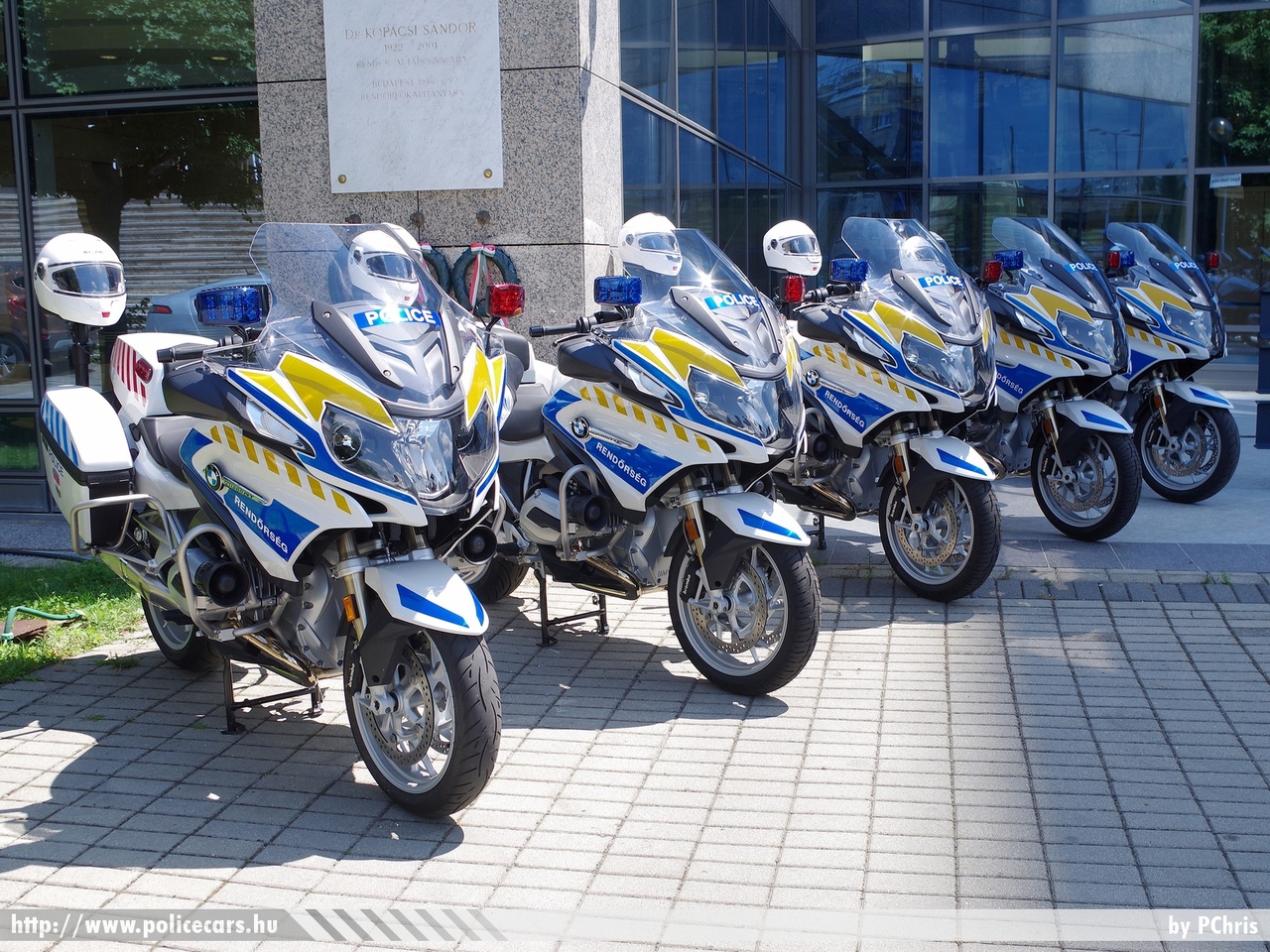 BMW R1200RT-P-LC, fotó: PChris
Keywords: motor rendőr rendőrmotor rendőrség magyar Magyarország police Hungary hungarian policebike policemotorcycle