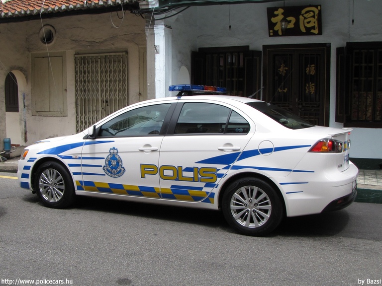 Proton Inspira, fotó: Bazsi
Keywords: maláj Malajzia rendőr rendőrautó rendőrség malaysian Malaysia police policecar