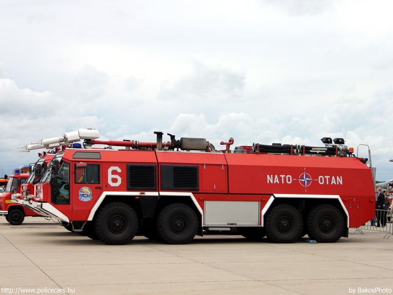 MAN 36.1000 VFAEG 8x8, NATO Geilenkirchen, fotó: BakosPhoto
Keywords: NATO tûzoltó tûzoltóautó tûzoltóság német Németország