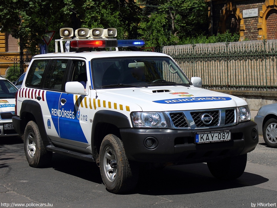 Nissan Patrol, fotó: HNorbert
Keywords: rendőr rendőrautó rendőrség magyar Magyarország KAY-087 Hungary hungarian police policecar 