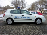 nissan004.jpg