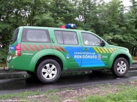 nissan042.jpg