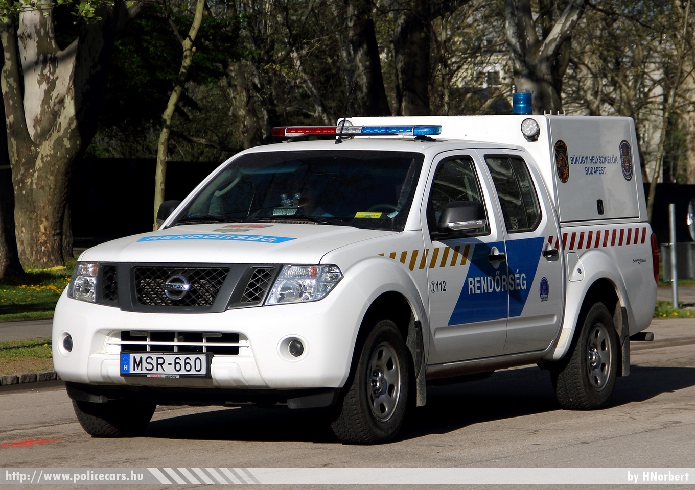 Nissan Navara, fotó: HNorbert
Keywords: magyar Magyarország rendőr rendőrautó rendőrség Hungary hungarian police policecar MSR-660