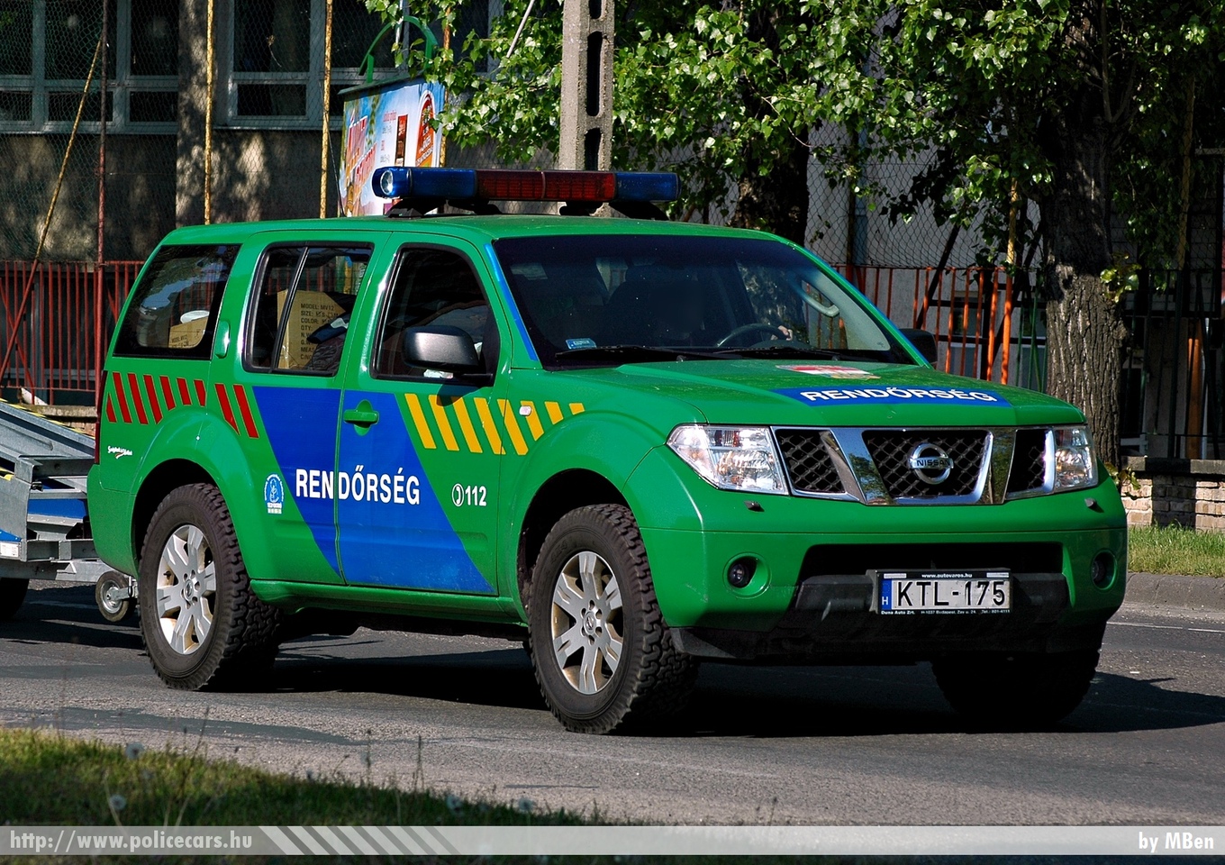 Nissan Pathfinder, fotó: MBen
Keywords: magyar Magyarország rendőr rendőrautó rendőrség Hungary hungarian police policecar KTL-175