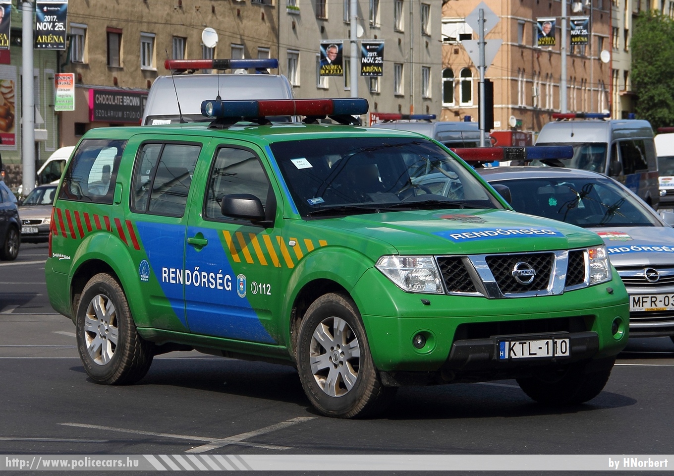 Nissan Pathfinder, fotó: HNorbert
Keywords: magyar Magyarország rendőr rendőrautó rendőrség Hungary hungarian police policecar KTL-110