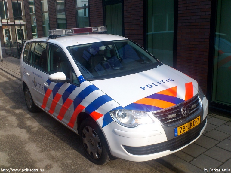 Volkswagen Touran, fotó: Farkas Attila
Keywords: rendőr rendőrautó rendőrség Hollandia holland police policecar Netherlands dutch