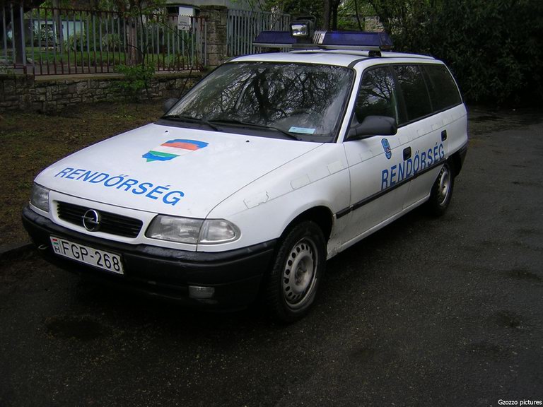 opel011.jpg