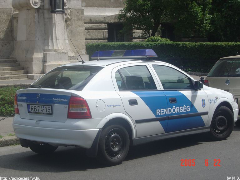 Opel Astra, fotó: Márton Balázs
Keywords: rendőrség rendőr rendőrautó magyar Magyarország RB74-15 police policecar hungarian Hungary