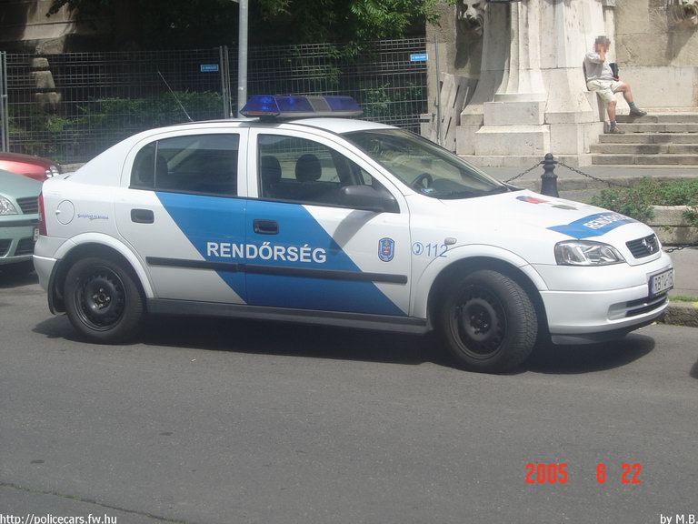 Opel Astra, fotó: Márton Balázs
Keywords: rendőrség rendőr rendőrautó magyar Magyarország RB74-15 police policecar hungarian Hungary
