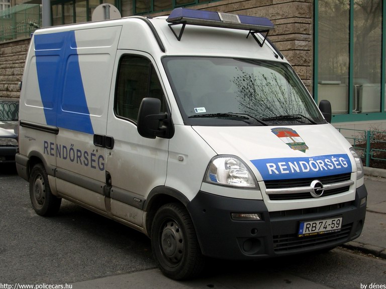 Opel Movano, fotó: dénes
Keywords: rendőr rendőrség rendőrautó RB74-59 magyar Magyarország police policecar hungarian Hungary