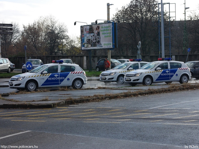 Opel Astra H, fotó: PChris
Keywords: rendőr rendőrautó rendőrség magyar Magyarország police policecar hungarian Hungary