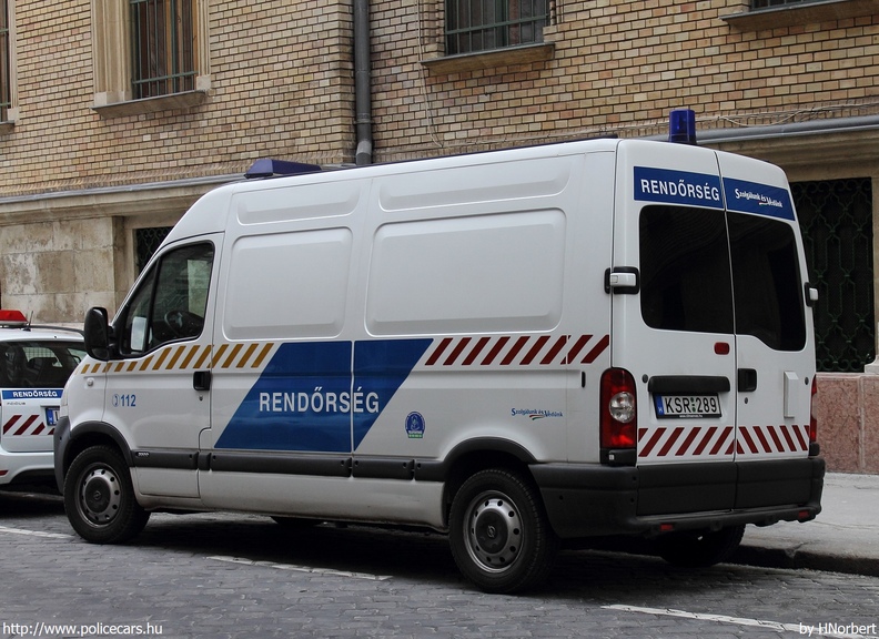 Opel Movano, fotó: HNorbert
Keywords: rendőr rendőrautó rendőrség magyar Magyarország KSR-289 police policecar hungarian Hungary