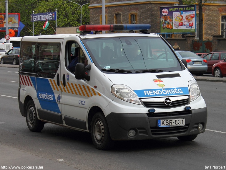Opel Vivaro, fotó: HNorbert
Keywords: rendőrség rendőrautó rendőr magyar Magyarország KSR-531 police policecar hungarian Hungary