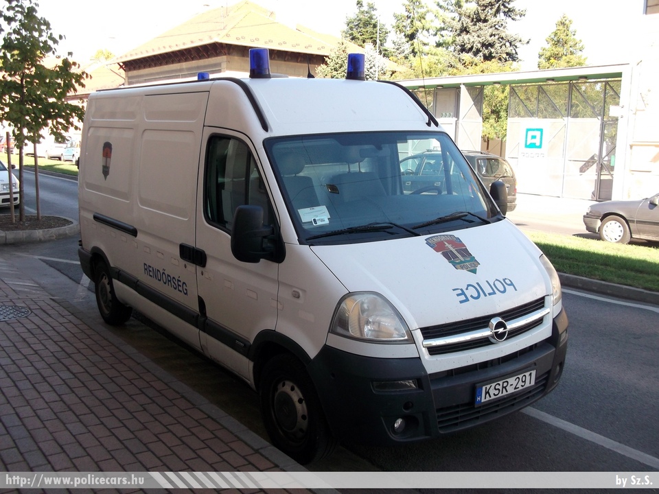 Opel Movano, fotó: Sz.S.
Keywords: magyar Magyarország rendőr rendőrautó rendőrség KSR-291 Hungary hungarian police policecar