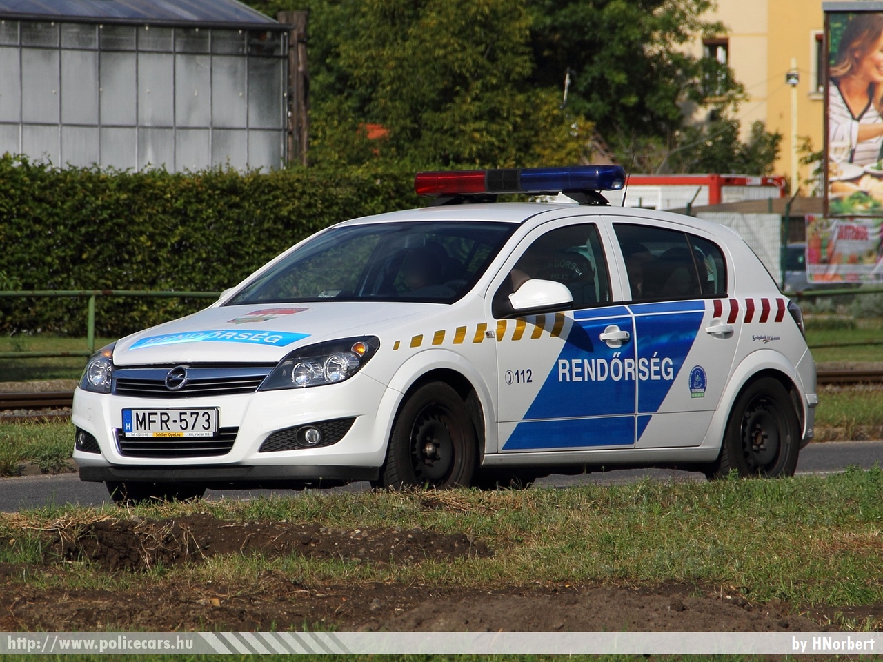 Opel Astra H, fotó: HNorbert
Keywords: magyar Magyarország rendőr rendőrautó rendőrség Hungary hungarian police policecar MFR-573