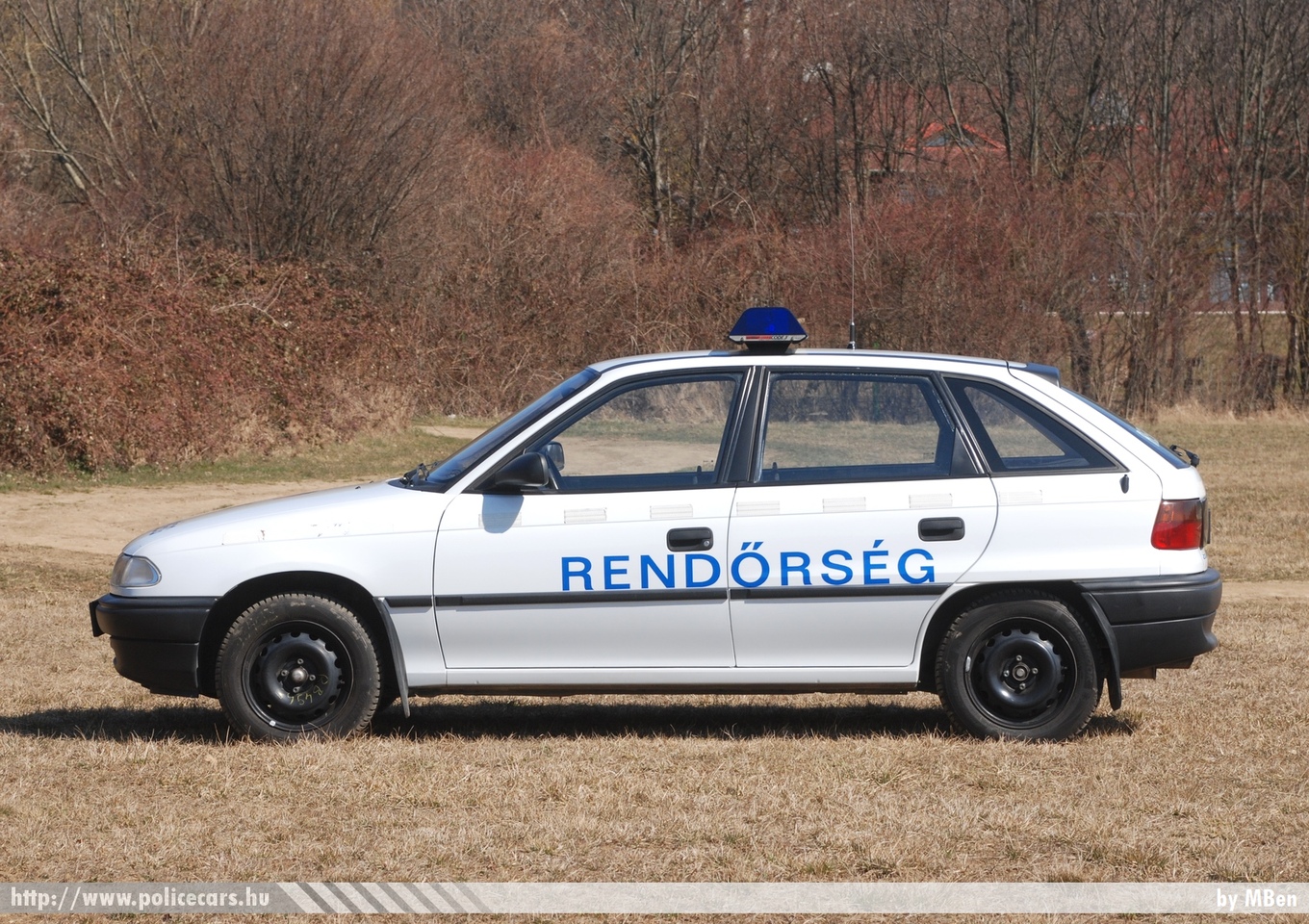 Opel Astra F, fotó: MBen
Keywords: magyar Magyarország rendőr rendőrautó rendőrség Hungary hungarian police policecar RB49-65