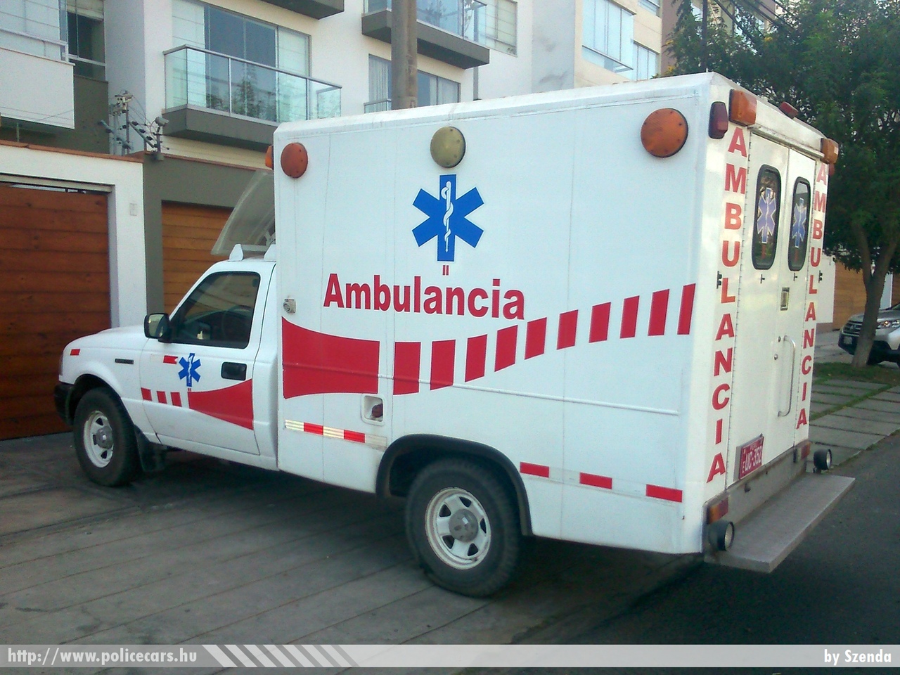 ?, fotó: Szenda
Keywords: peru peruvian ambulance mentő mentőautó