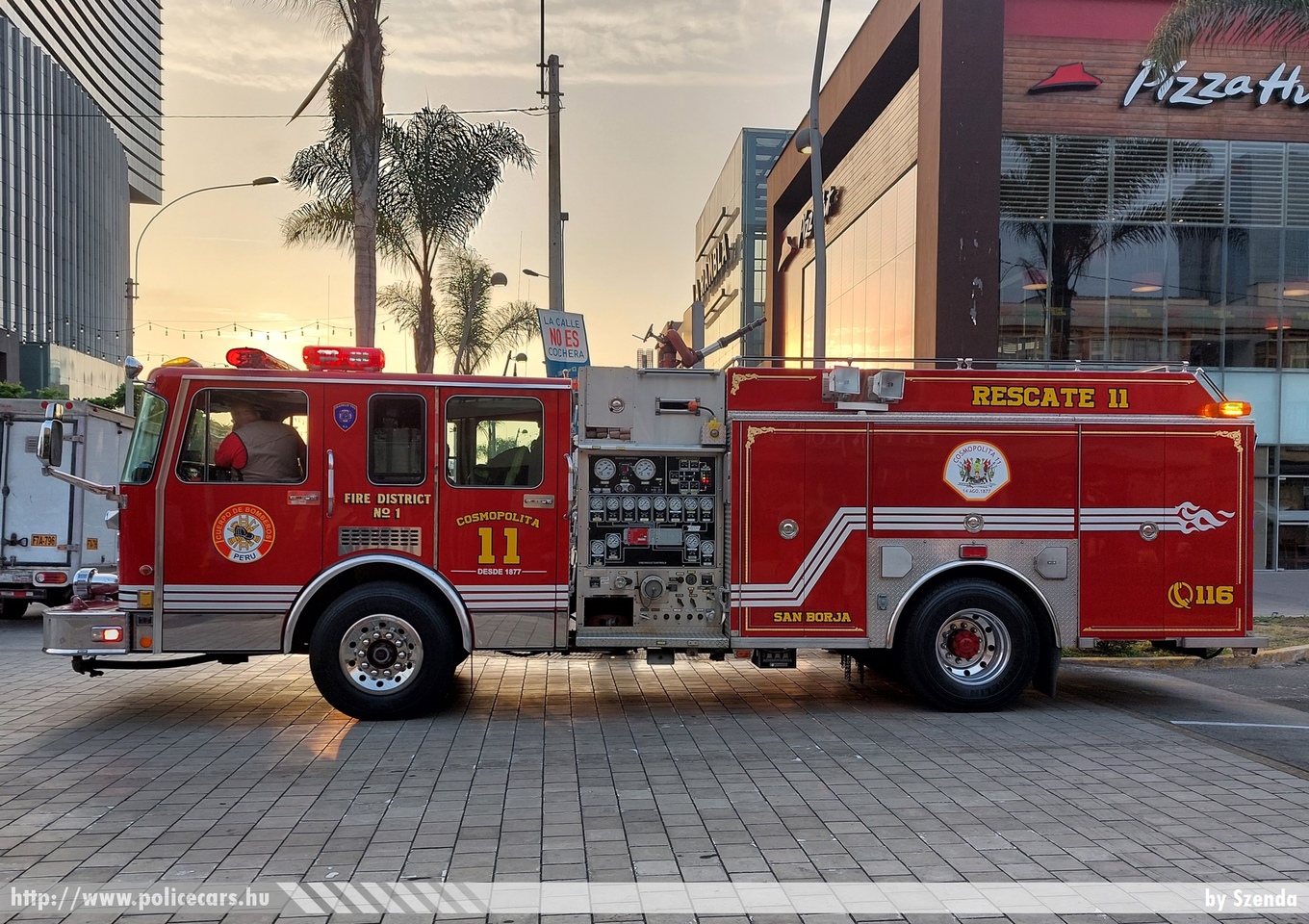 Spartan Saulsbury, Companía de Bomberos Voluntarios "Cosmopolita" 11, San Borja, fotó: Szenda
Keywords: peru peruvian fire firetruck tûzoltó tûzoltóautó