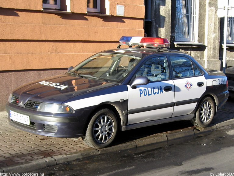 Mitsubishi Carisma, fotó: Colargol87
Keywords: rendőr rendőrautó rendőrség lengyel Lengyelország