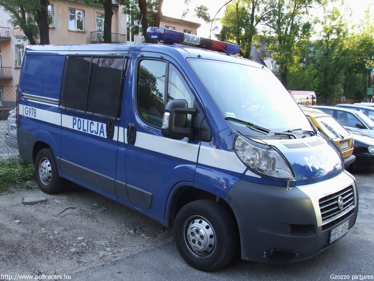 Fiat Ducato, fotó: Gzozzo pictures
Keywords: rendőrség rendőr rendőrautó Lengyelország lengyel