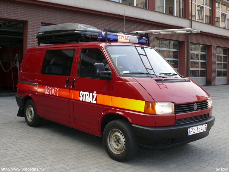 Volkswagen Transporter T4, fotó: korij
Keywords: tûzoltó tûzoltóautó tûzoltóság lengyel Lengyelország