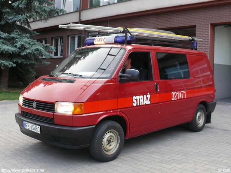 Volkswagen Transporter T4, fotó: korij
Keywords: tûzoltó tûzoltóautó tûzoltóság lengyel Lengyelország