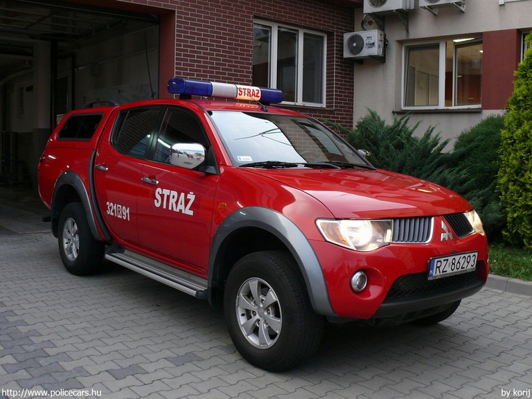 Mitsubishi L200, fotó: korij
Keywords: tûzoltó tûzoltóautó tûzoltóság lengyel Lengyelország