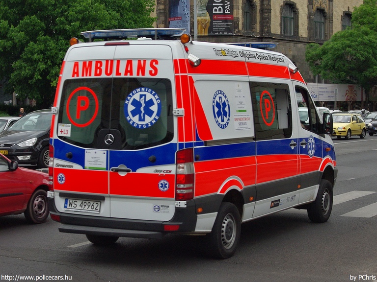 Mercedes-Benz Sprinter II, fotó: PChris
Keywords: mentő mentőautó lengyel Lengyelország