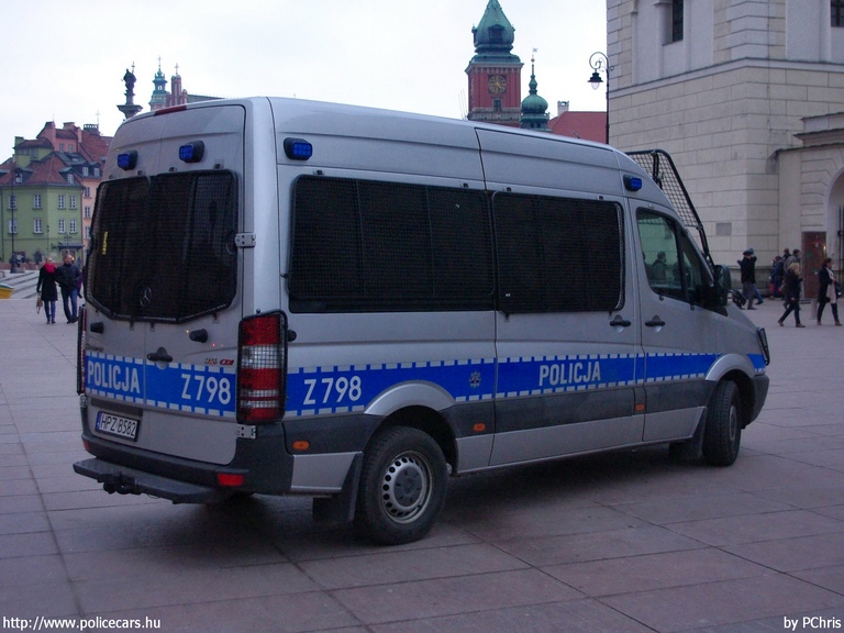Mercedes-Benz Sprinter II 316 CDI, fotó: PChris
Keywords: lengyel Lengyelország rendőr rendőrautó rendőrség HPZ-B582