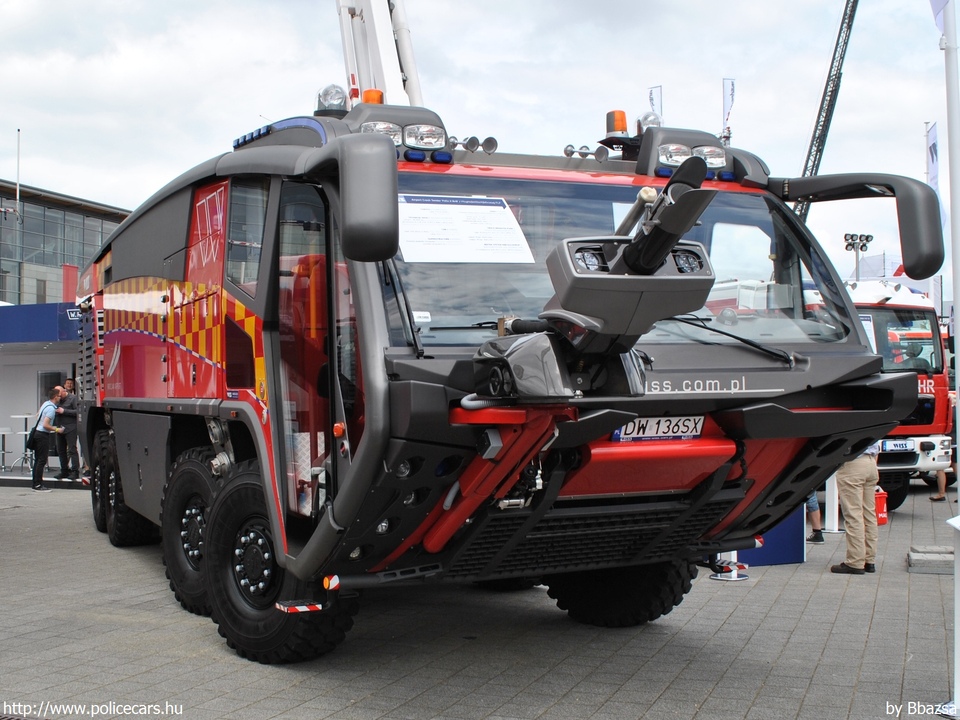 WISS Felix F800 8x8 Twin Engine, fotó: Bbazsa
Keywords: lengyel Lengyelország tûzoltó tûzoltóautó tûzoltóság polish Poland fire firetruck