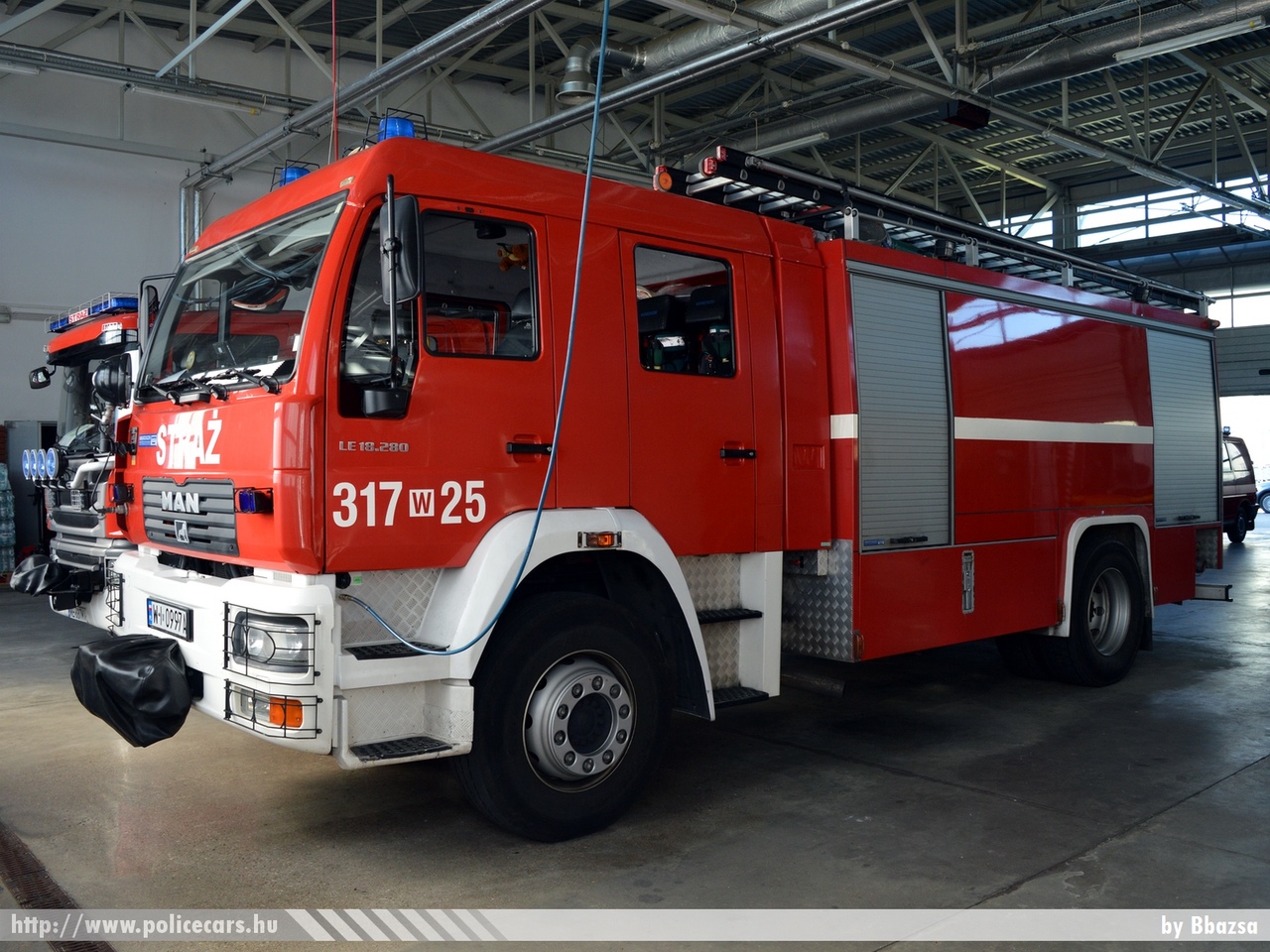 MAN LE 18.280 WISS, Varsó JRG17, fotó: Bbazsa
Keywords: lengyel lengyelország tûzoltóság tûzoltó fire dept 