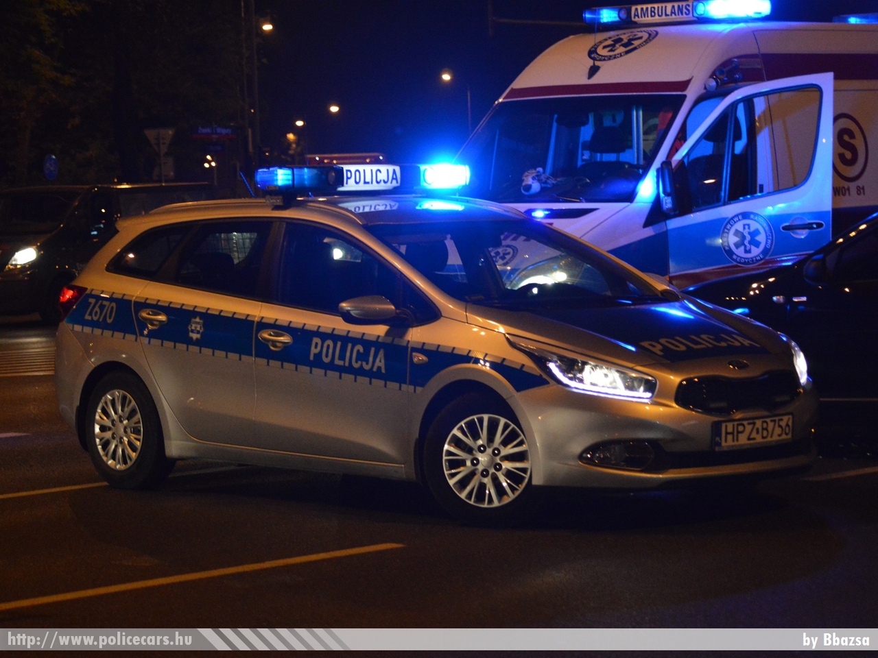 Kia Ceed SW, Varsó, fotó: Bbazsa
Keywords: lengyel Lengyelország rendőr rendőrautó rendőrség polish Poland police policecar