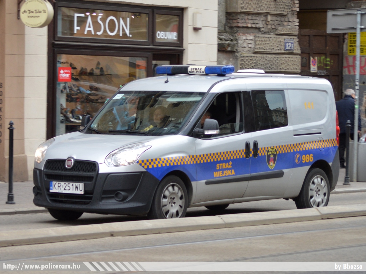 Fiat Doblo, Krakkó, fotó: Bbazsa
Keywords: lengyel Lengyelország rendőr rendőrautó rendőrség polish Poland police policecar  miejska