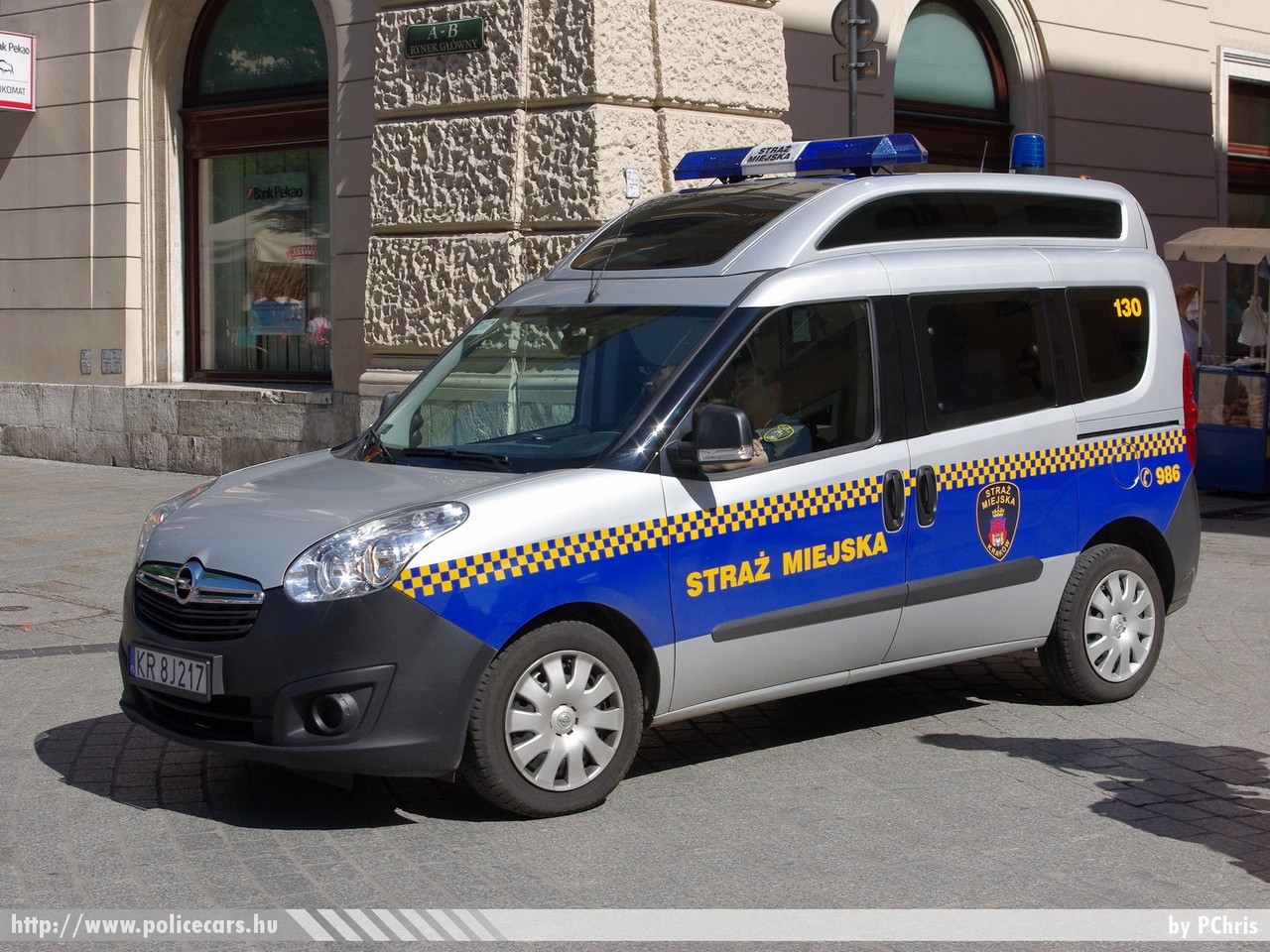 Opel Combo Maxi, Krakkó, fotó: PChris
Keywords: lengyel Lengyelország rendőr rendőrautó rendőrség polish Poland police policecar  miejska