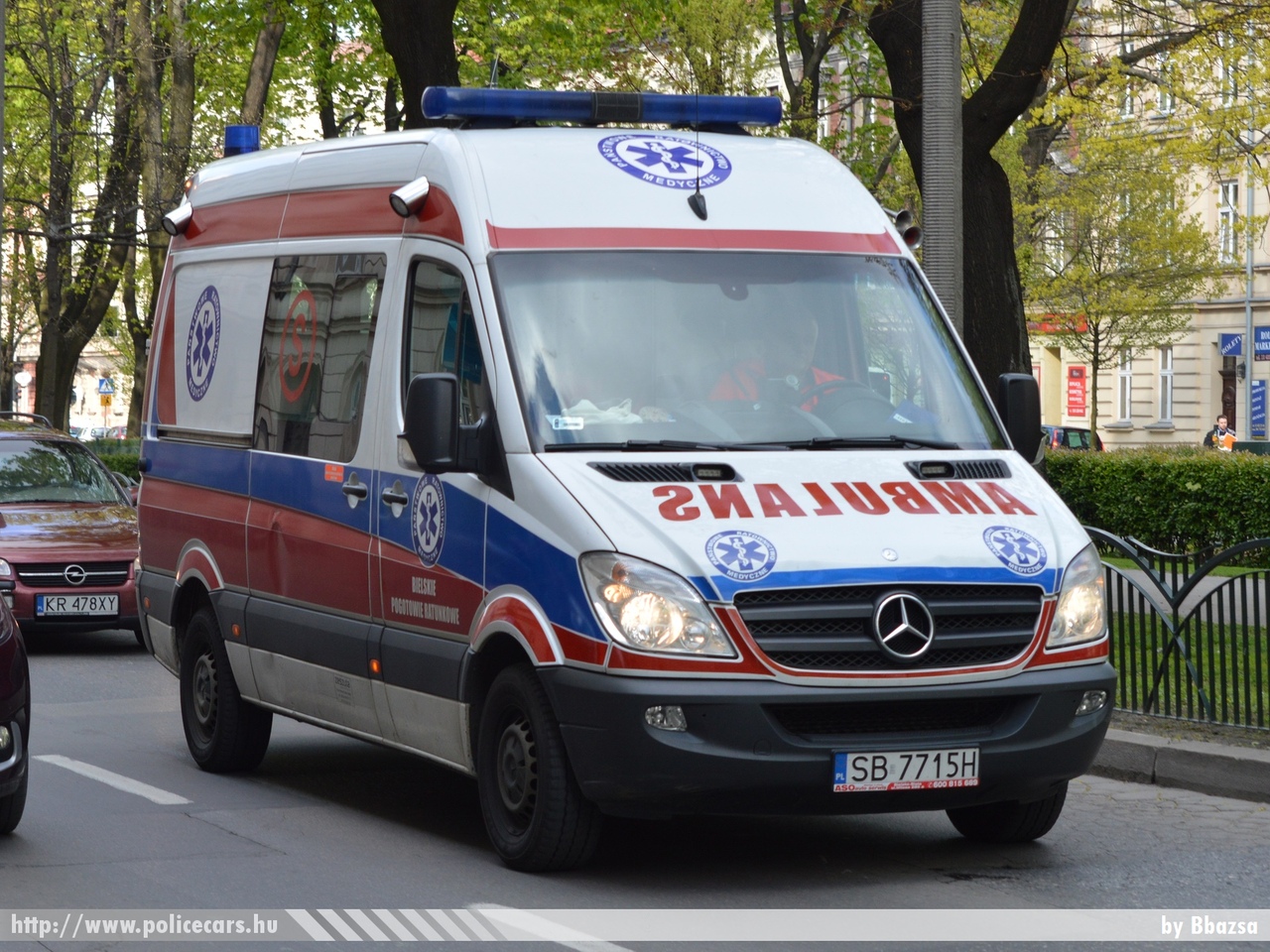 Mercedes Sprinter, Krakkó, fotó: Bbazsa
Keywords: lengyel lengyelország mentő ambulance