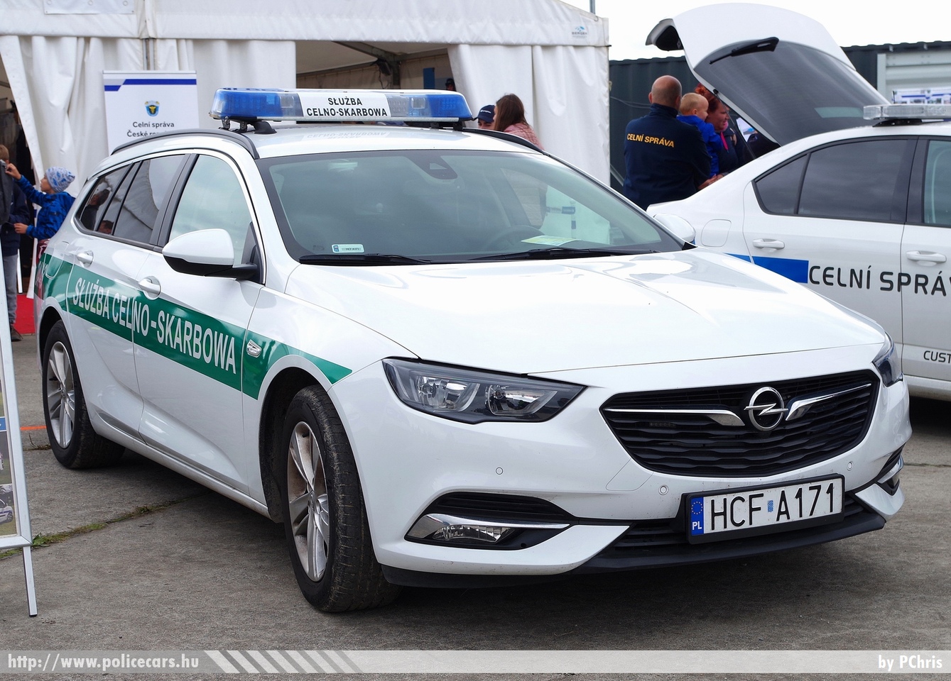 Opel Insignia, Służba Celno-Skarbowa, fotó: PChris
Keywords: vám customs lengyel Lengyelország polish Poland