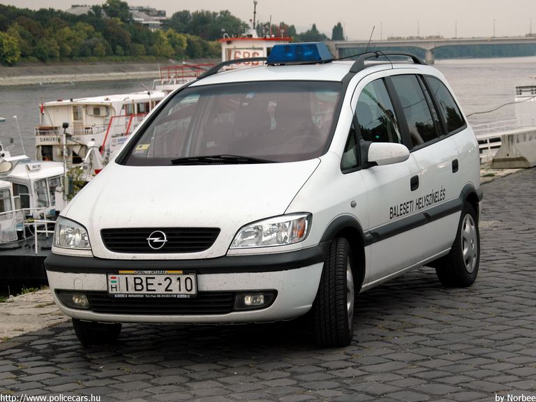 Opel Zafira, Budapest, Közlekedésbiztonsági Szervezet, fotó: Norbee
