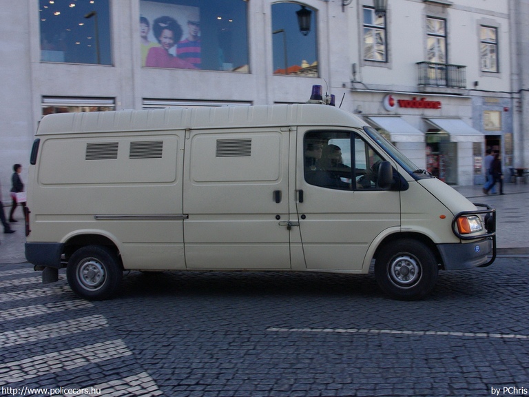 Ford Transit, büntetés-végrehajtás, fotó: PChris
Keywords: portugál Portugália
